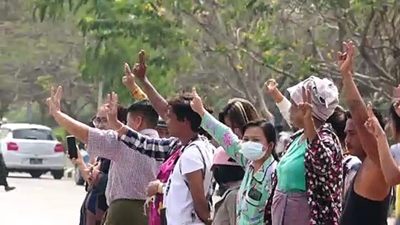 Myanmar: tausende bei bestattung von getöteter demonstrantin