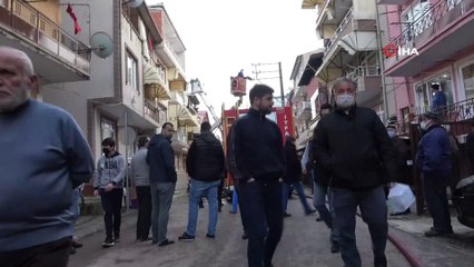 3 katlı binanın çatısı alev alev yandı