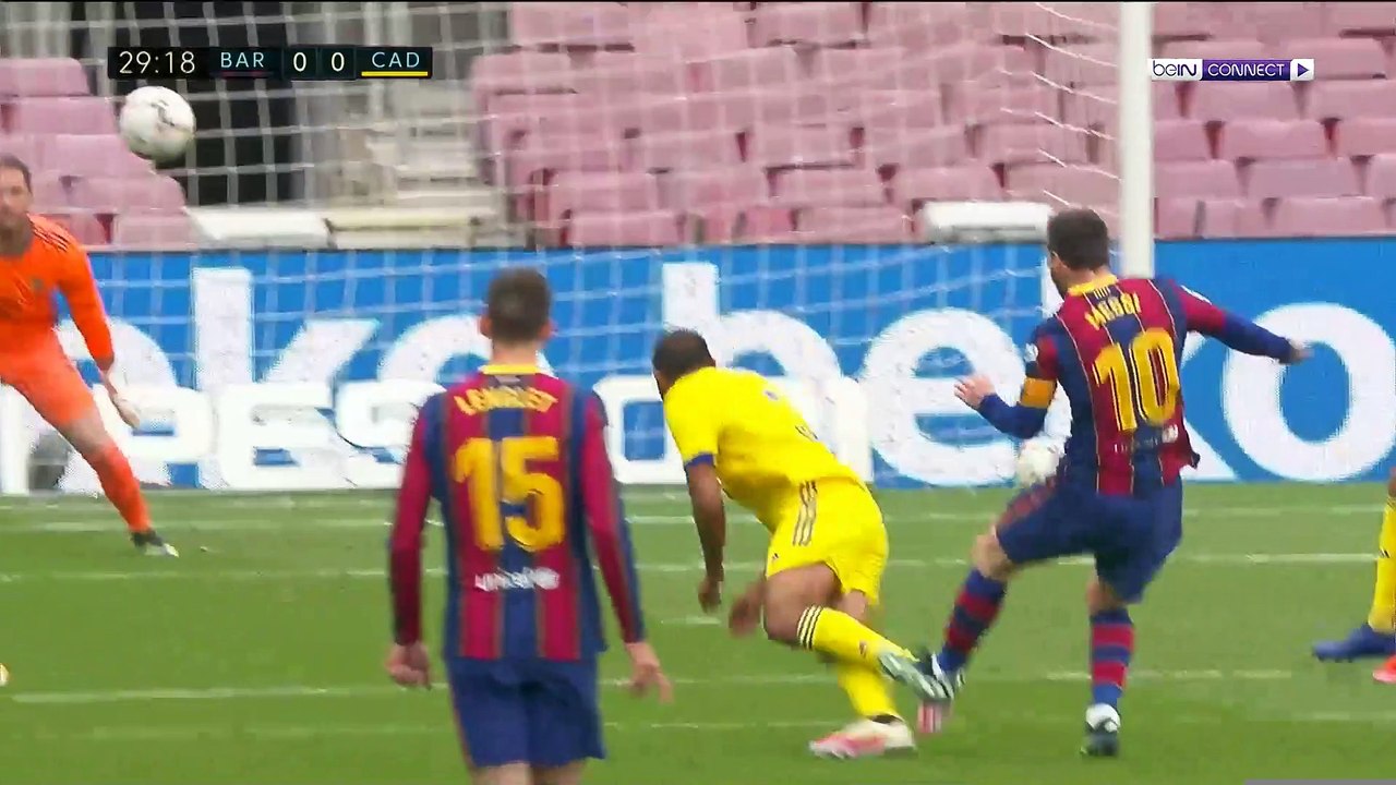Barcelona v Cadiz