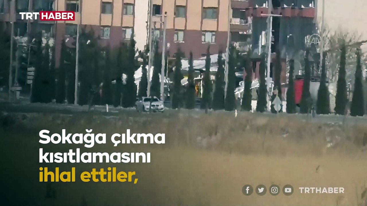 Uygulamaya takılmamak için geri geri kaçtılar