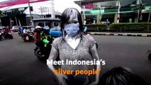 Indonesia's 'silver people' perform to make ends meet