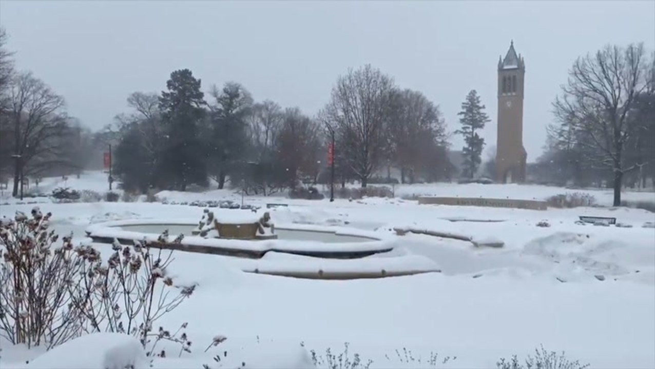 Snow and sleet blanket large swaths of Iowa