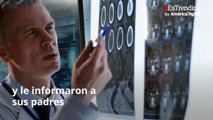 Niña con parálisis cerebral logra 'esquiar' en la nieve por primera vez