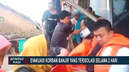 Menanti Evakuasi Banjir, Warga 2 Hari Bertahan di Atap Rumah