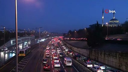 Sokağa çıkma yasağı sonrası İstanbul'da trafik durma noktasında!