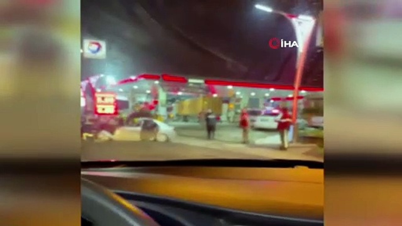 Sürücünün öldüğü kaza güvenlik kamerasına saniye saniye yansıdı
