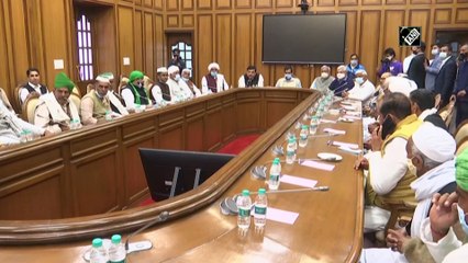 उत्तर प्रदेश के किसान नेताओं के साथ सीएम केजरीवाल ने की बैठक