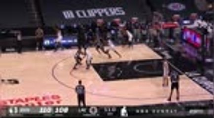 Kawhi offensive foul costs Clippers