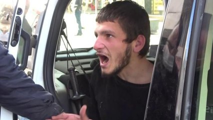 Metruk binaya giren şüpheli, polislere 'dayılandı'