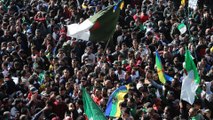 الجزائر.. تباين المواقف إزاء الانخراط في العمل الحزبي