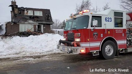 Au lendemain de l'incendie (Le Reflet - Érick Rivest)