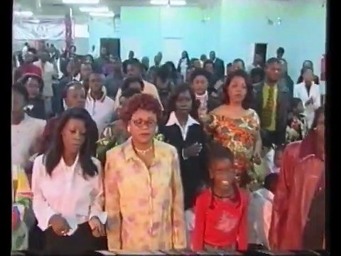 Mbuta Kamoka & Pesa Munu Passage - Yesu Kele Nzambi Concert De L'Unite