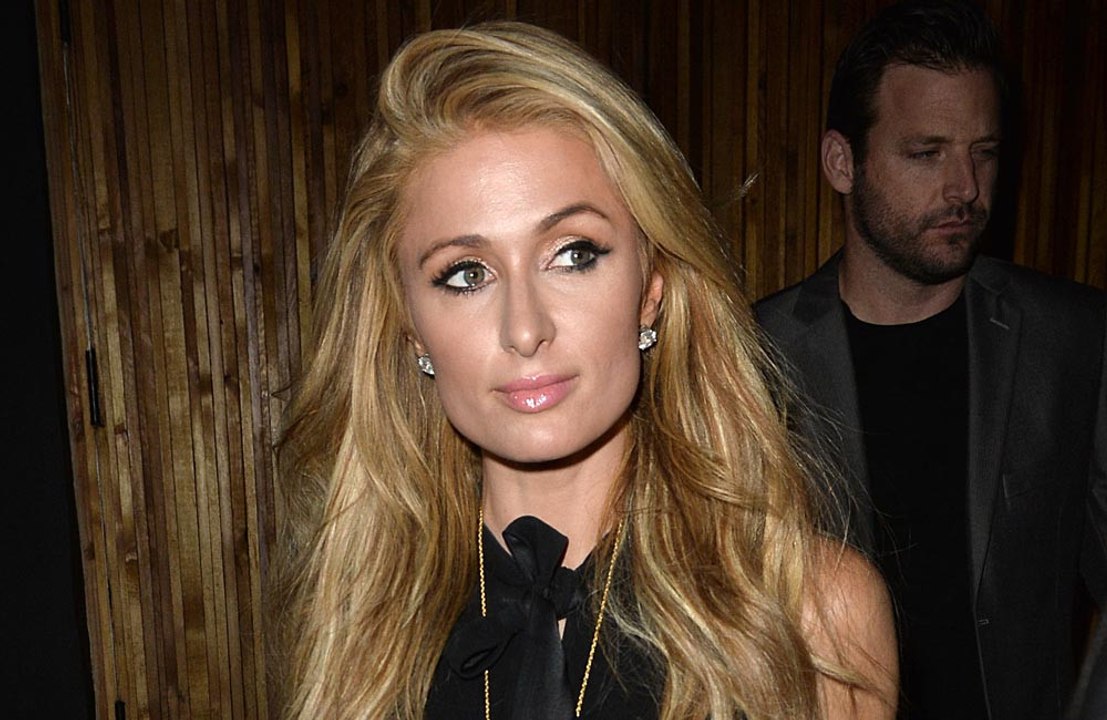 Paris Hilton prendra le nom de famille de son chéri Carter Reum