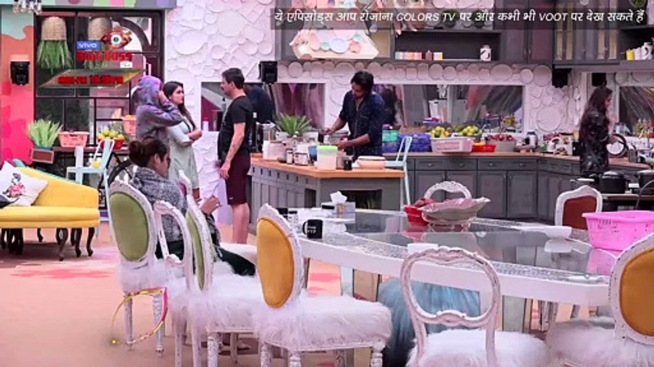 BB 13 Ep 51 Sneak Peek 2 | 10 Dec 2019: Madhurima, Shefali Bagga में काम को लेकर हुआ झगड़ा