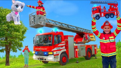Kids Pretend Play with Fire Truck - Learn to Help each other Stories with Toys