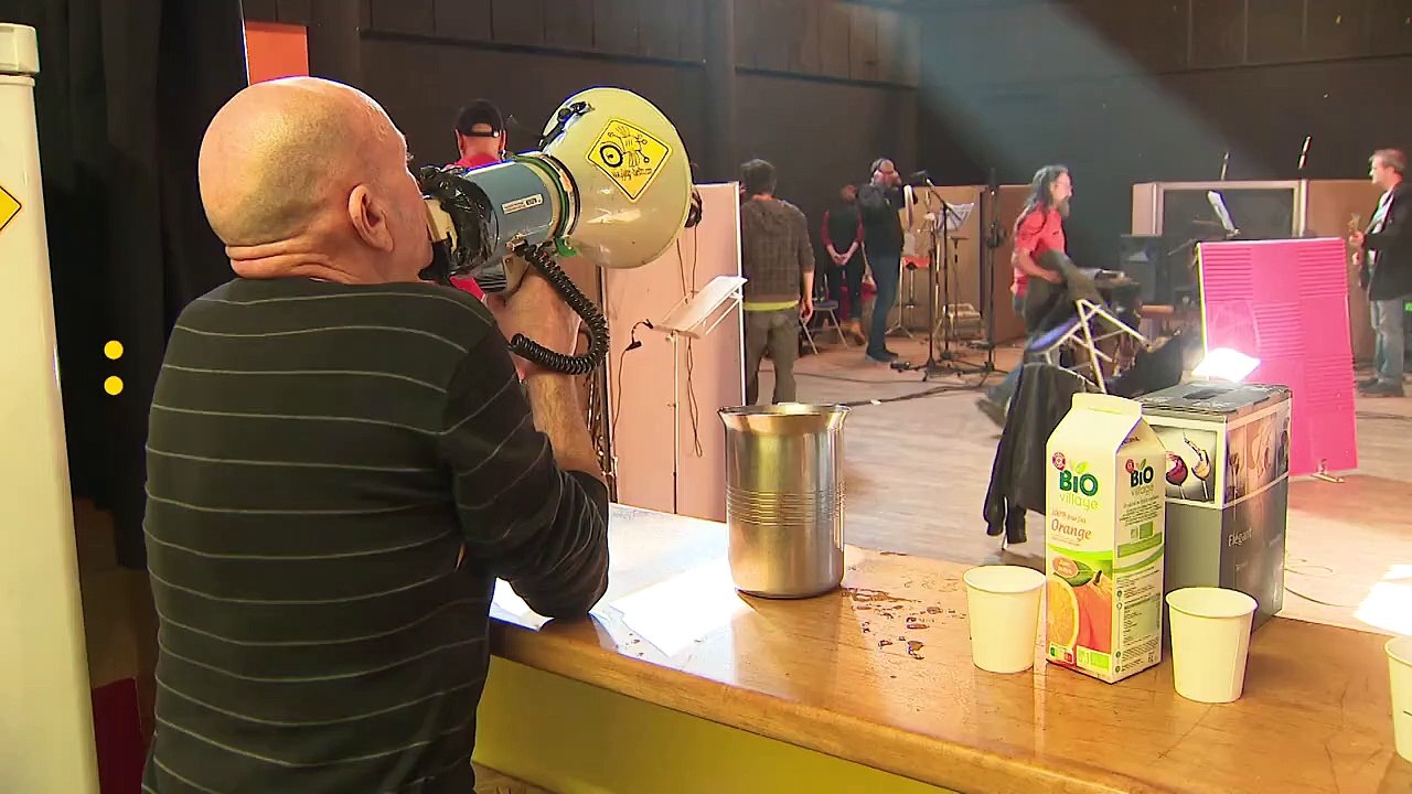 Les Flying Tractors, adeptes du "rock agricole", de retour avec un nouvel album