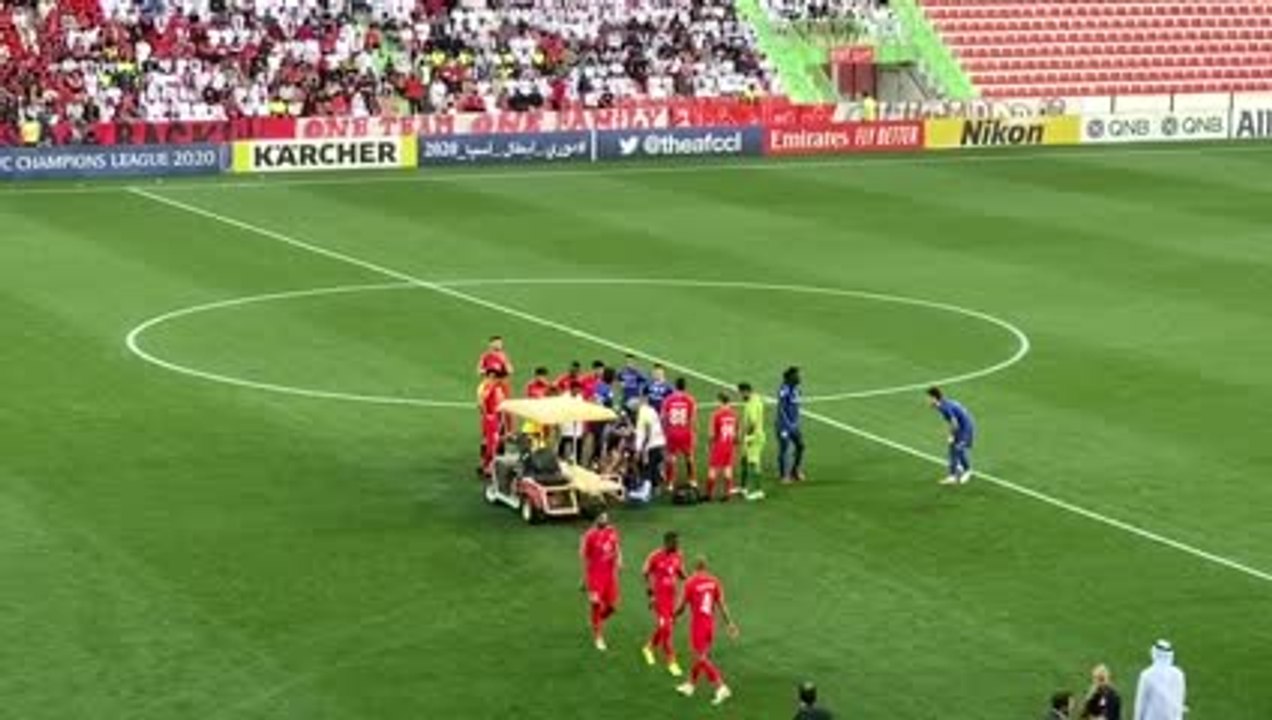 بالفيديو: إصابة مروعة للاعب الهلال عبدالله عطيف
