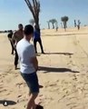 بالفيديو: كريم بنزيمة يلعب كرة القدم مع فيل في دبي