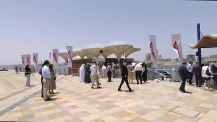 بالفيديو.. الطاير يفتتح المحطة العائمة الذكية للنقل البحري في دبي