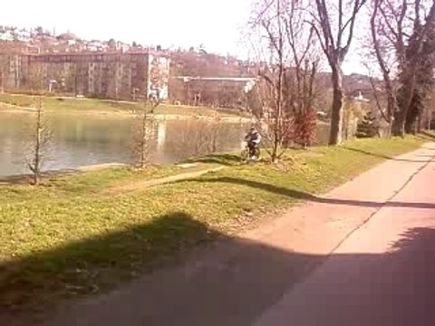 SAUT aux bords de marne