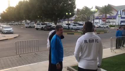 بالفيديو .. لحظات عاطفية لدى وصول المدرب زوران للعين