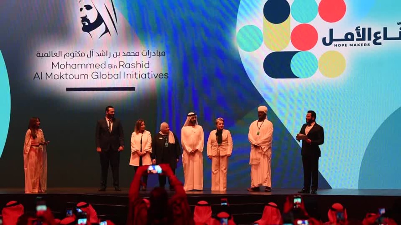 شاهد.. قصة الفائز بلقب"صانع الأمل" الشاب محمود وحيد