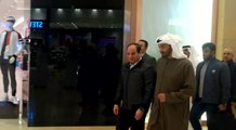 بالفيديو.. محمد بن زايد والرئيس المصري يتناولان الطعام في مطعم بأبوظبي