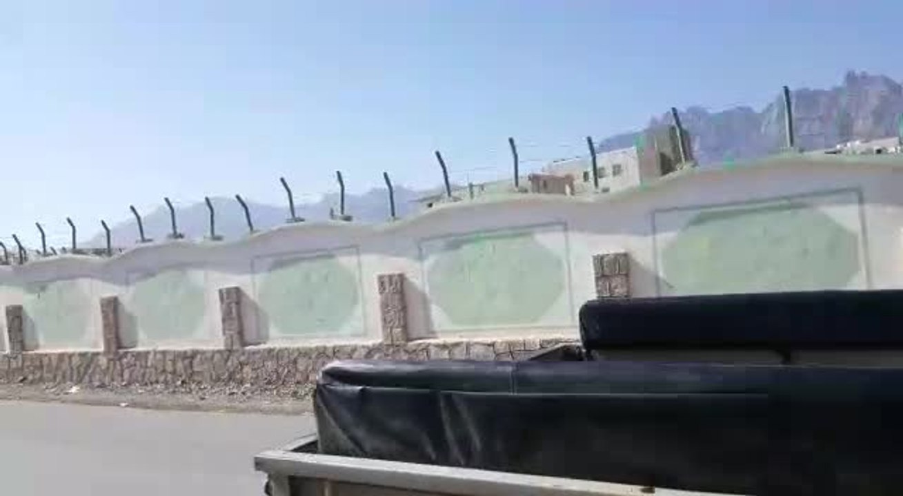 بالصور والفيديو.. تظاهرات في سقطرى تأييدا لجهود الإمارات