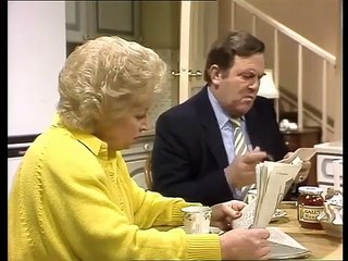 Terry and June S9/E2 'The Mole' Terry Scott,June Whitfield,John Quayle,Rosemary Frankau,Reginald Marsh