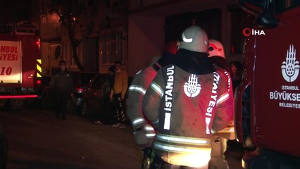 Zeytinburnu’nda bir binanın balkonu çöktü