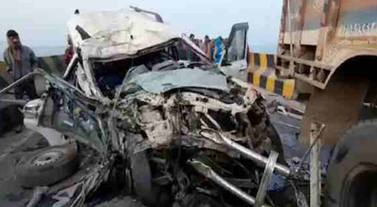 Katihar: नेशनल हाइवे-31 पर ट्रक और एसयूवी में भीषण भिडंत, छह लोगों की मौत, तीन घायल