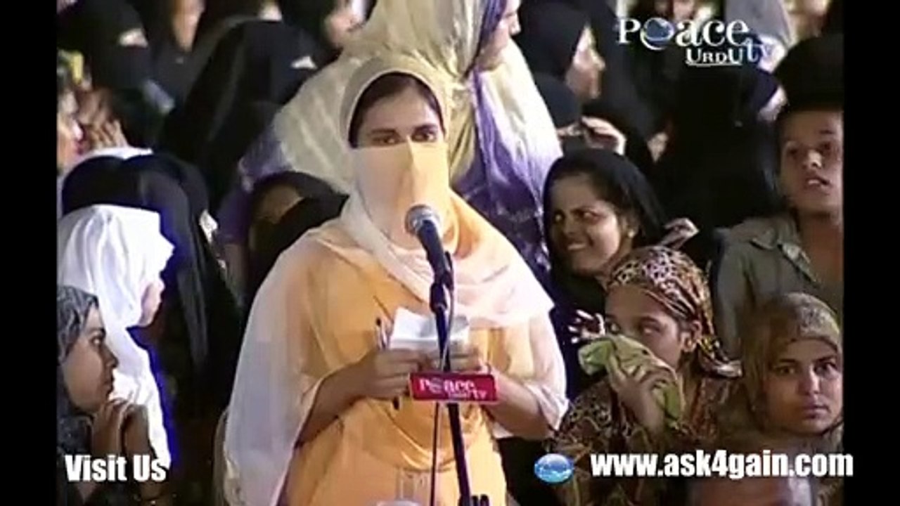 Hindu_Sister_Renuka_Made_Fun_With_Dr._Zakir_Naik_(Urdu).