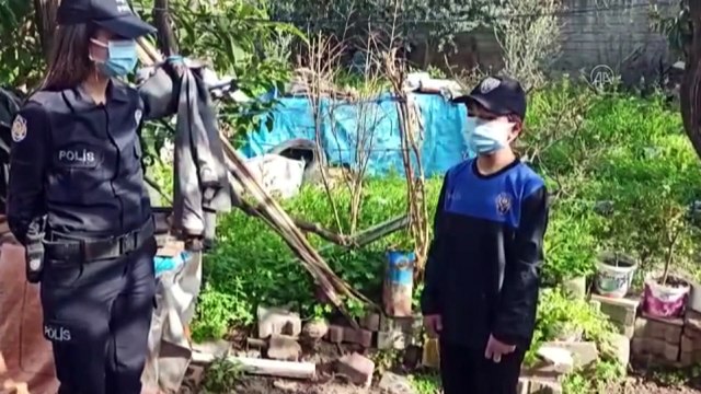 Adana İl Emniyet Müdürü İnci'den polislik hayali kuran çocuğa 'üniforma' sürprizi