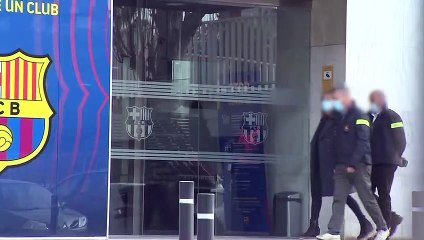 Cinco registros y cuatro detenciones por el 'Barça Gate'