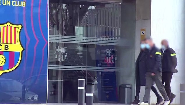 Cinco registros y cuatro detenciones por el 'Barça Gate'