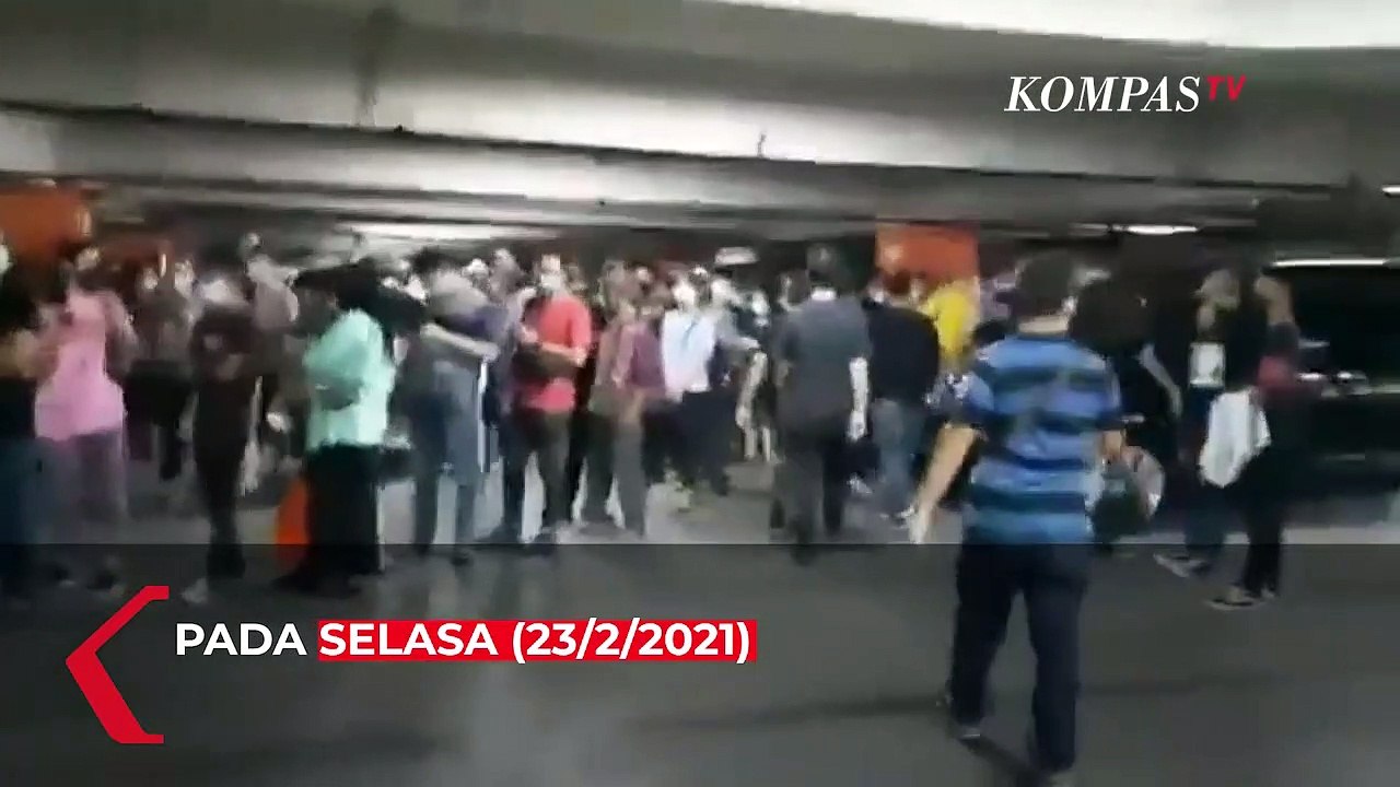 Kata Wagub DKI Soal Kerumunan Antrean Vaksinasi Covid-19 di Tanah Abang