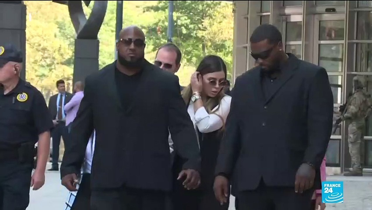 Wife of Mexican drug lord 'El Chapo' arrested at US airport