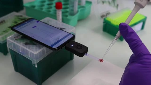 Un test COVID-19 en el teléfono móvil, cada vez más cerca