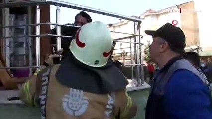 Çılgın Sedat'ın evinde yangın çıktı! Engelli oğluna sarılıp sinir krizi geçirdi