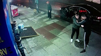 Tıp merkezinde dehşet anları! Şehir eşkıyaları hemşireyi dövdü