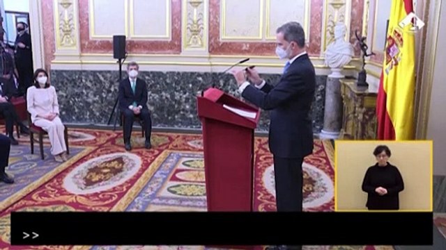 El Rey preside el aniversario del 23F, 'plantado' por los independentistas