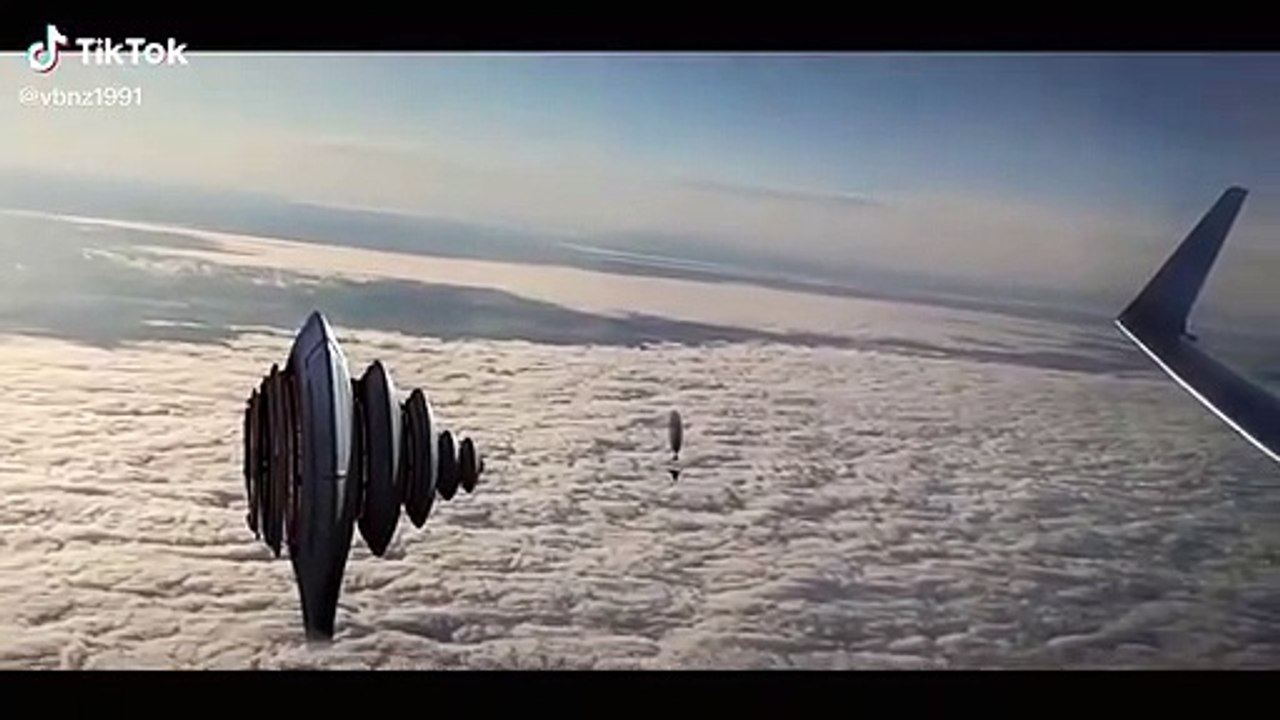 Ovnis sobre el cielo de Rusia