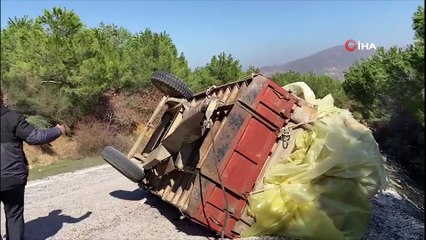 Traktör araziye uçtu, ölenlerin yakınları sinir krizleri geçirdi