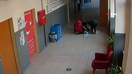 Okulda saklanan çocuklar, paraları alıp örümcek adam gibi kaçtılar