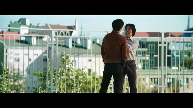 Unfinished - Tráiler oficial VOSE