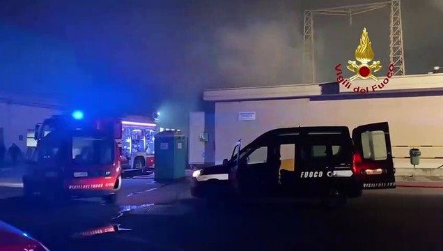 Brescia - In fiamme cabina elettrica di un'azienda (23.02.21)