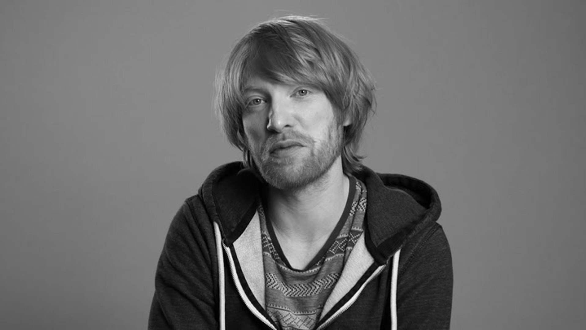 ⁣Domhnall Gleeson Directed His Brother In a Sex Scene