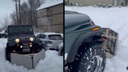 Man Uses Foldable Table To Build A Plow For His Jeep