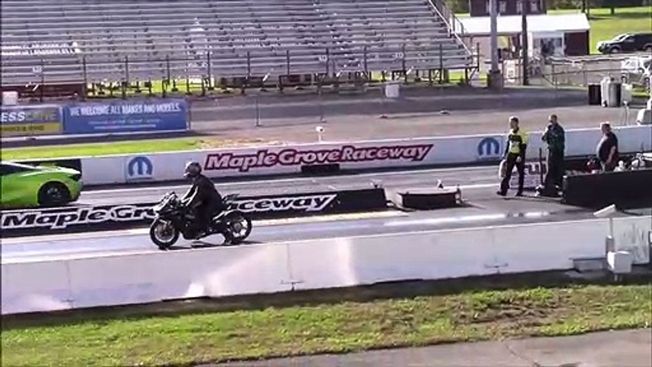 Mclaren 720s vs Kawasaki Ninja H2 1_4 Mile - StreetSpeed717 vs 650ib