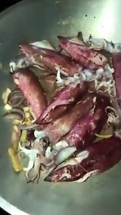 Cooking pusit